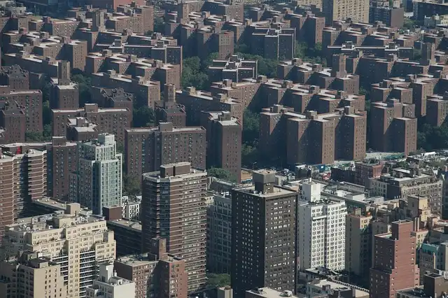 Addicts shoot up, poop on Bronx street just feet from courthouse: ‘Neighborhood is barbaric’